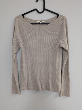 Uniqlo Ribbed Long-Sleeve Knit Top in Light Taupe Japan Size M (Fits like US S)